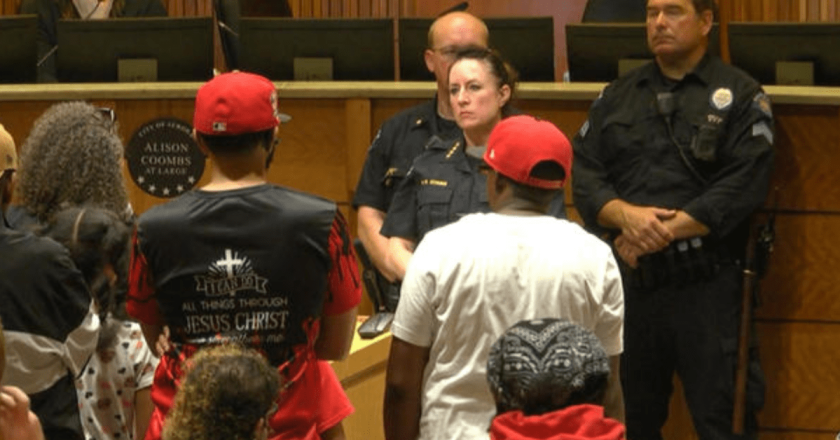 It’s a revolving door at police chief’s office in Aurora, concerning some in community