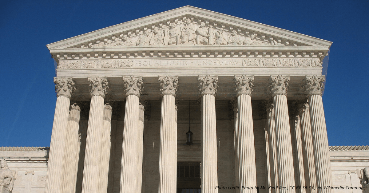 Supreme Court orders temporary halt to deportation of Venezuelans under Alien Enemies Act
