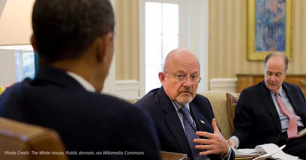 James Clapper briefs President Obama in the Oval Office, 2010